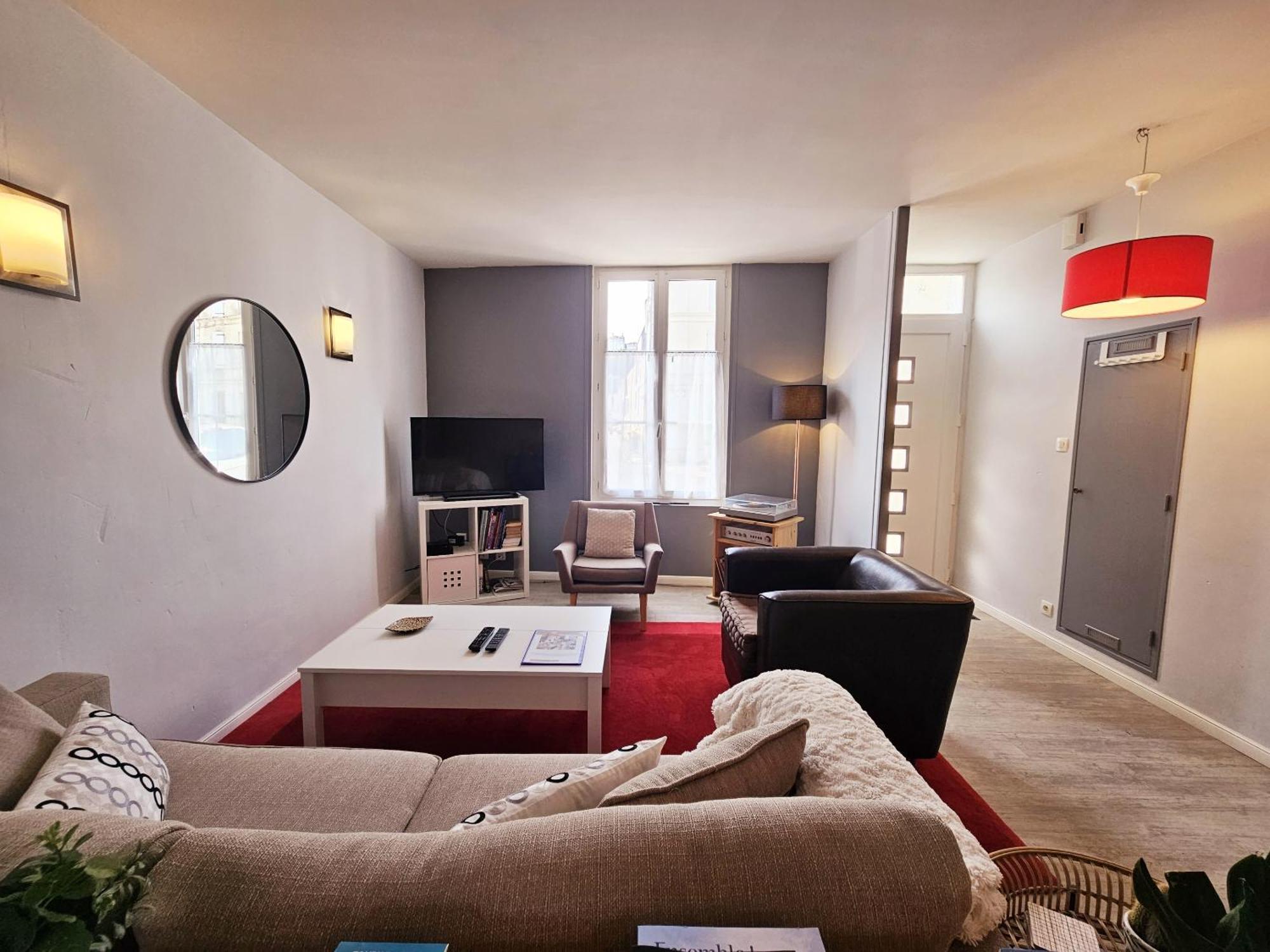 Maison De Confortable Avec Cour Interieure * Angouleme