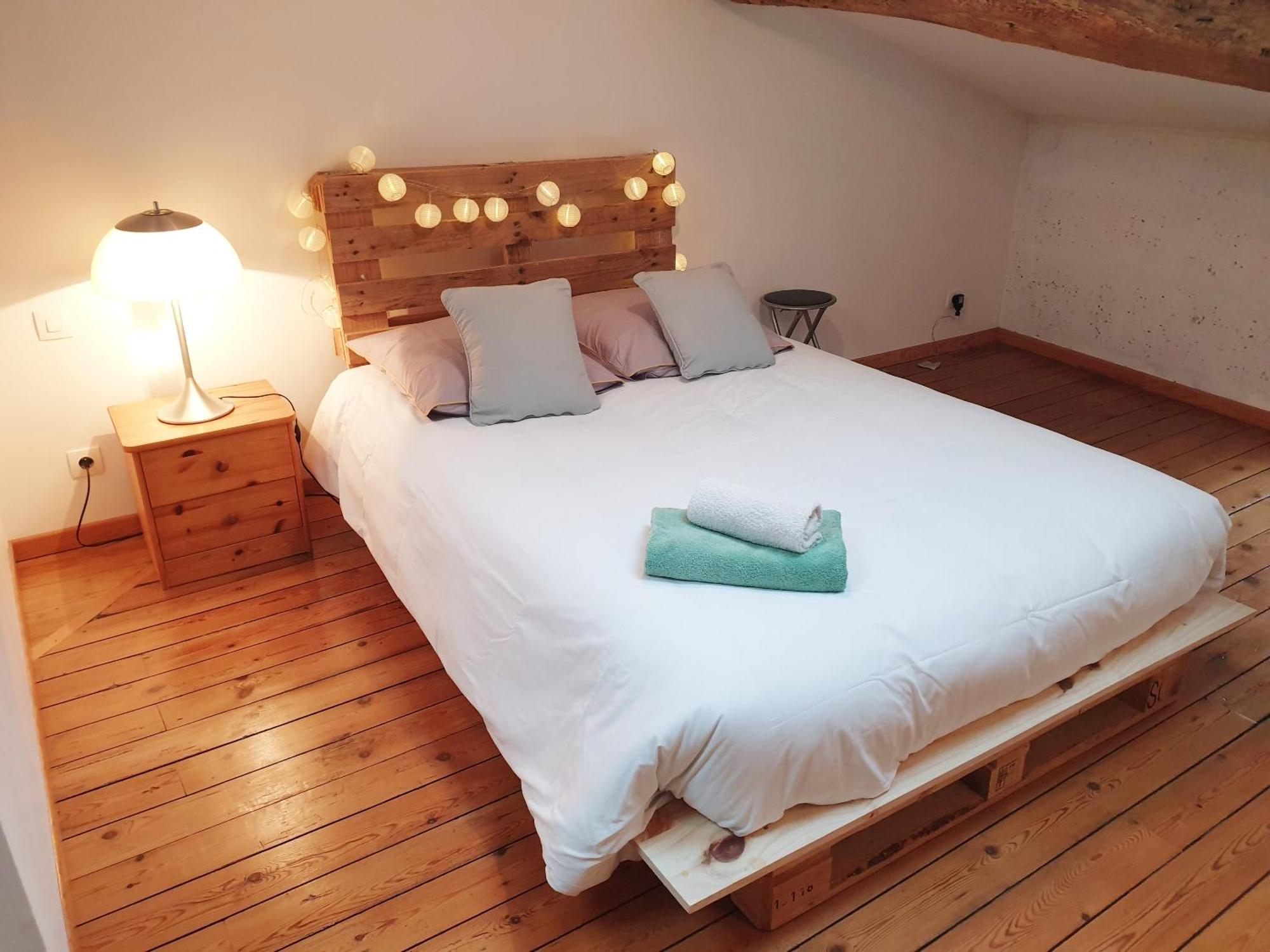 Maison De Confortable Avec Cour Interieure Holiday home Angouleme